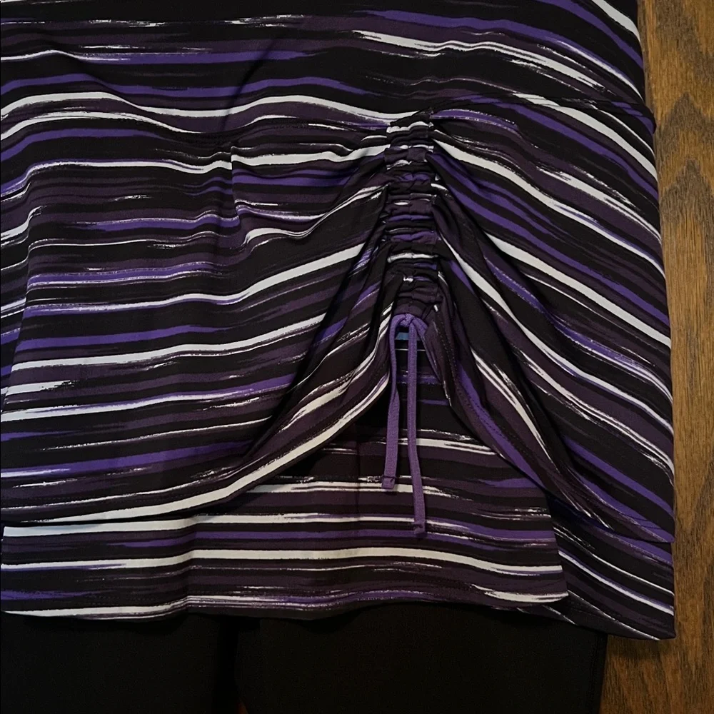 Athleta Black Leggings with attached skirt - Picture 4 of 6